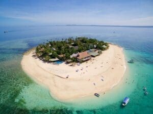 Fiji Beachcomber island 卷浪島