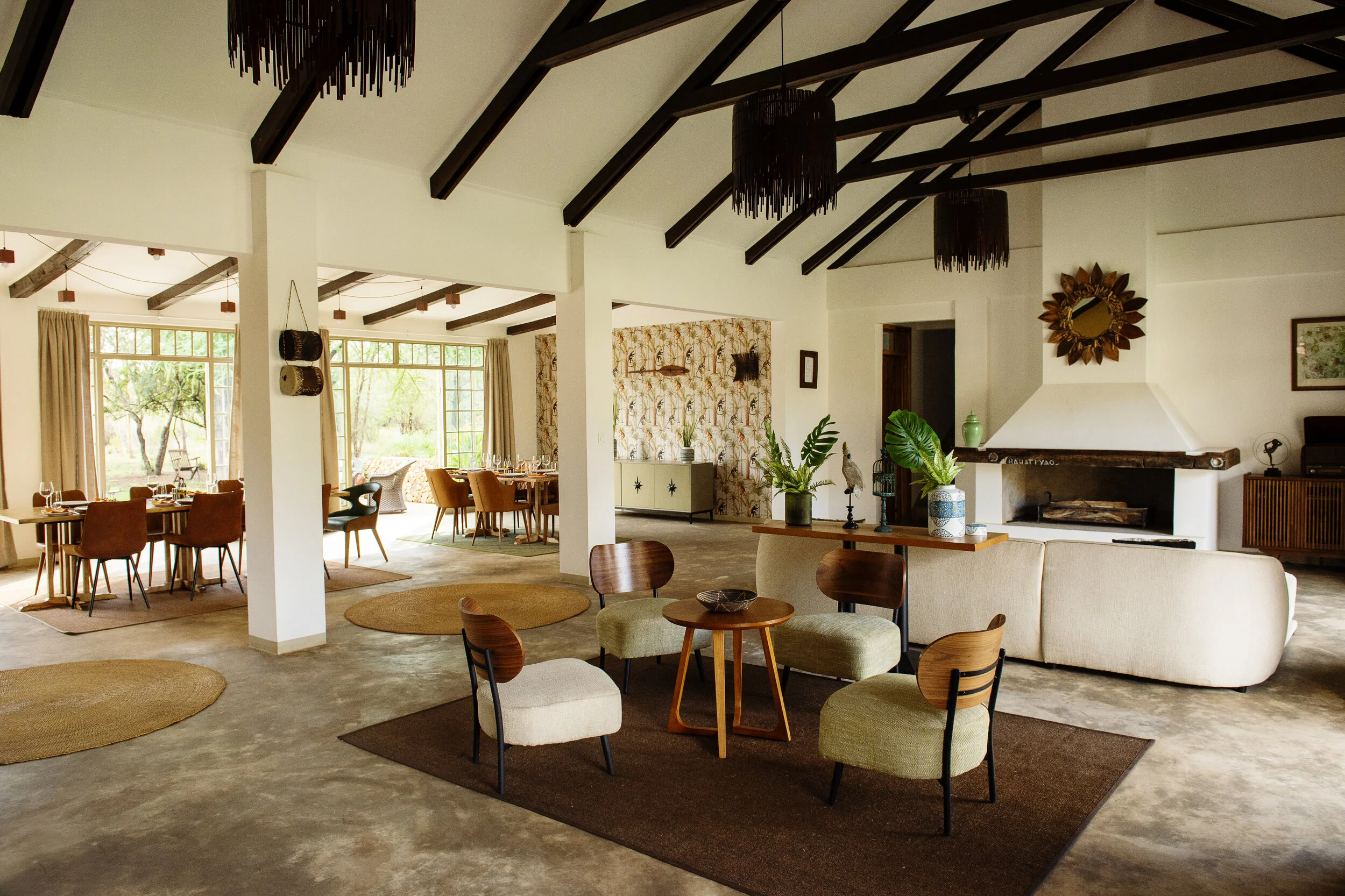 The Safari House 明亮的公共休息與用餐空間